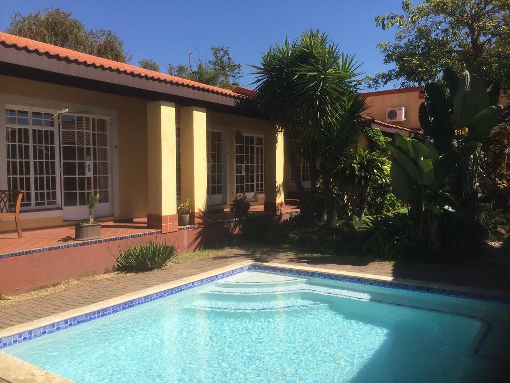 Auberge Guest Lodge Mbombela ภายนอก รูปภาพ